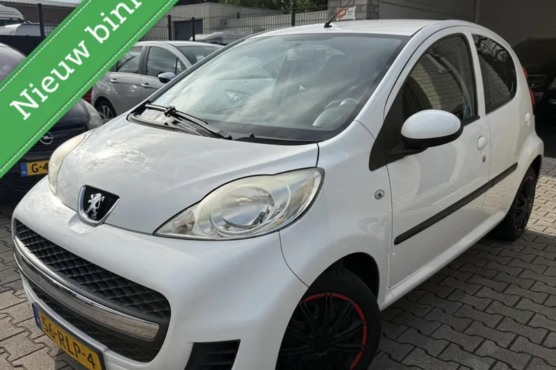Peugeot 107 (2011)