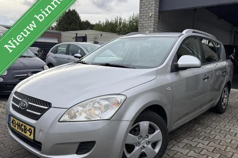 Kia Ceed (2008)