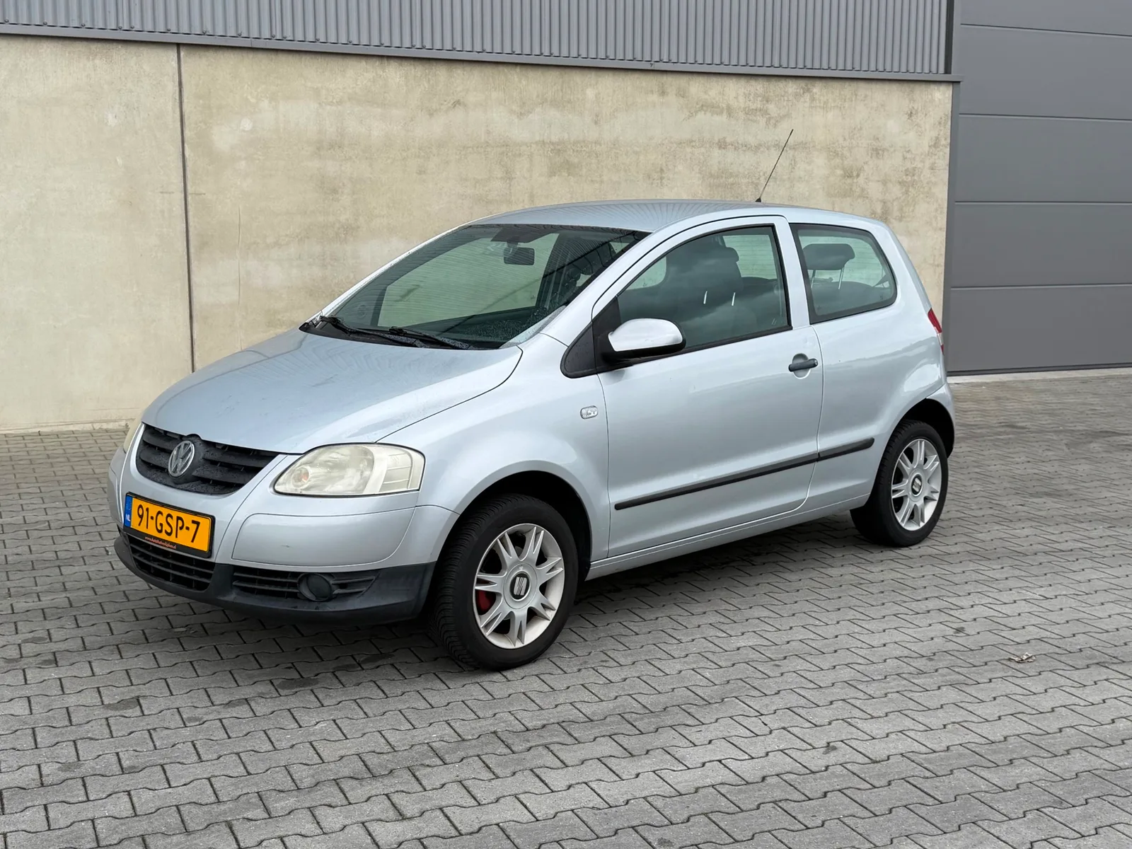 Volkswagen Fox (2008) — foto 1