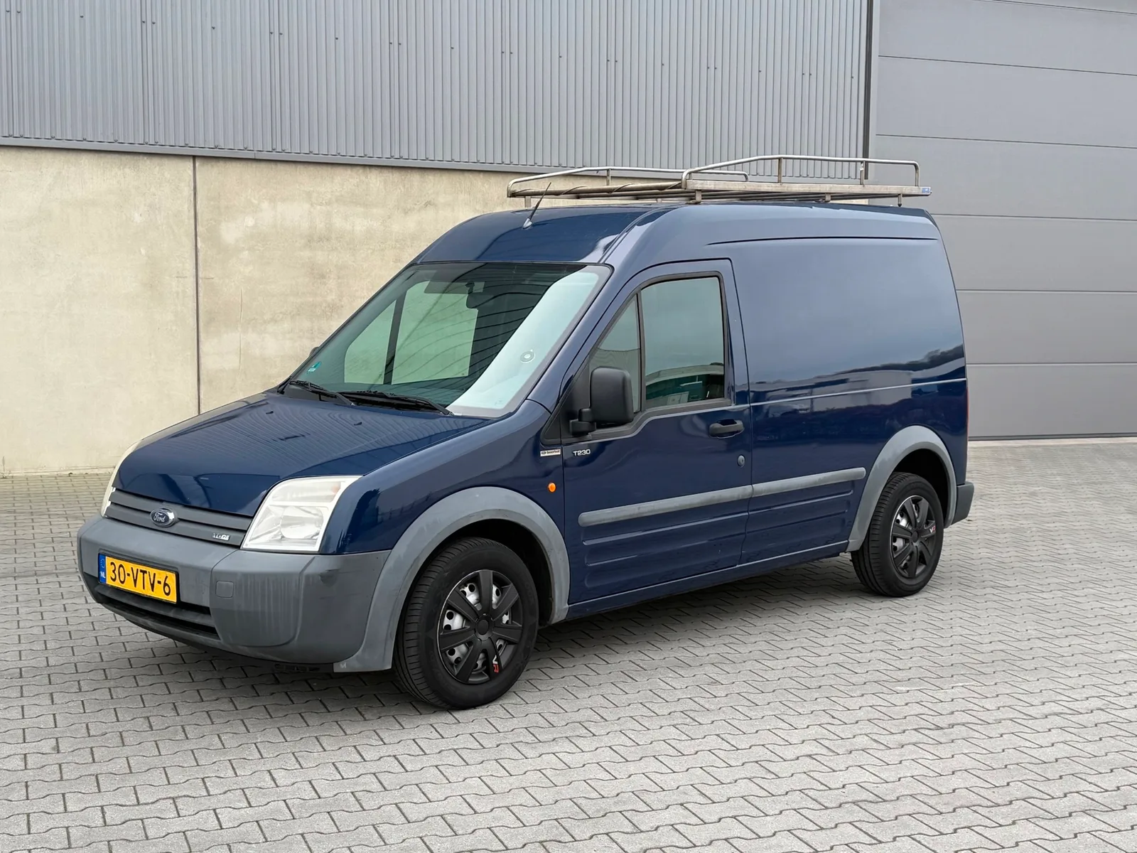 Ford Transit Connect (2008) — foto 1