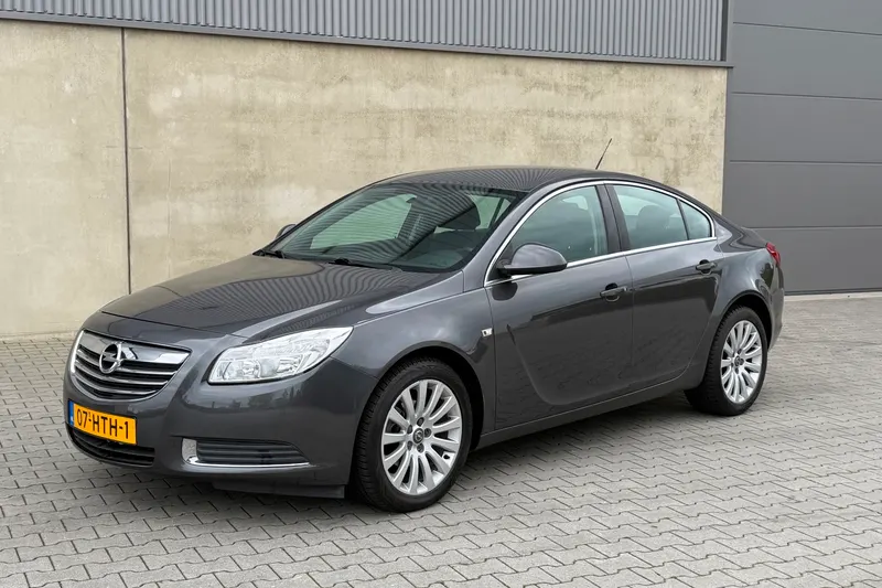 Opel Insignia (2009)