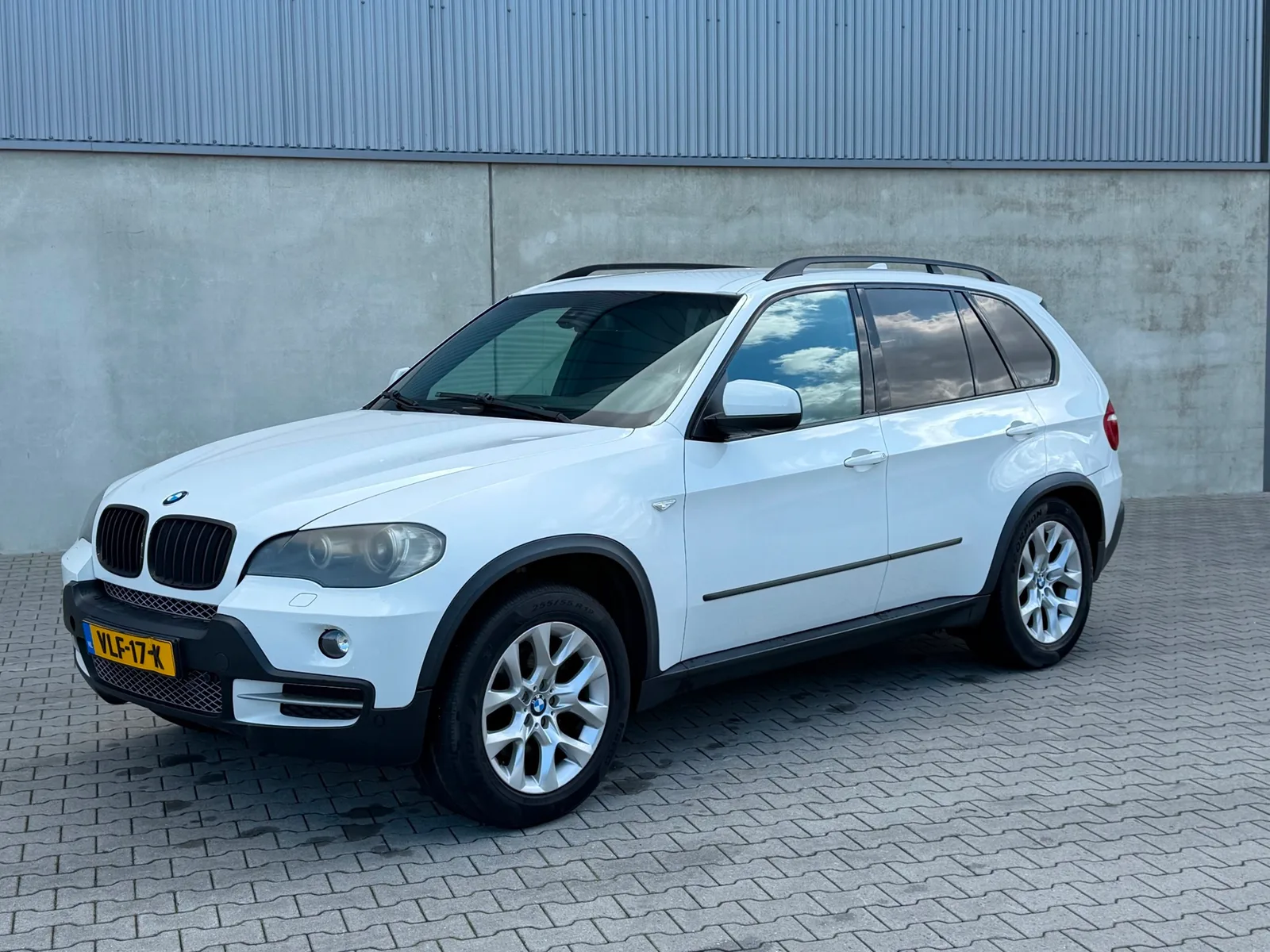 BMW X5 (2010) — foto 1