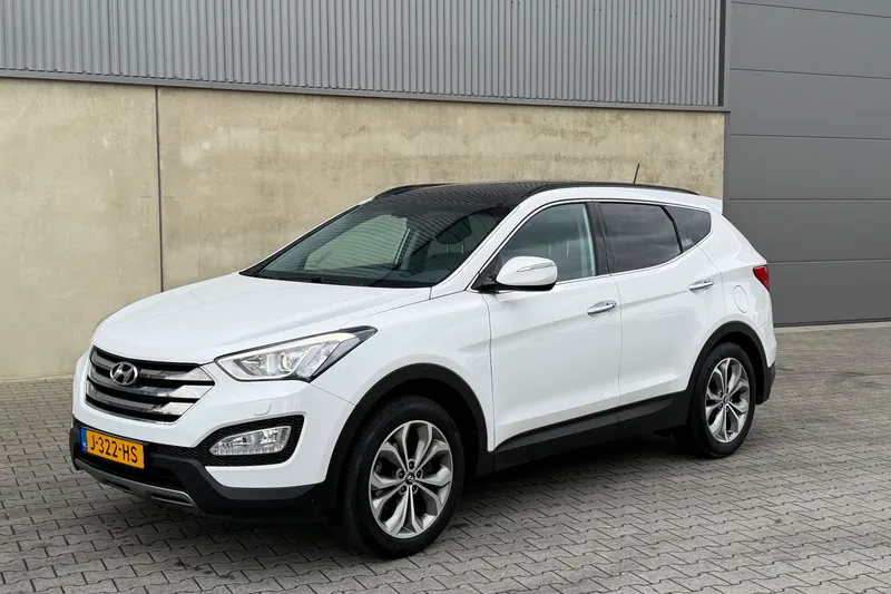Hyundai Santa Fe (2015)