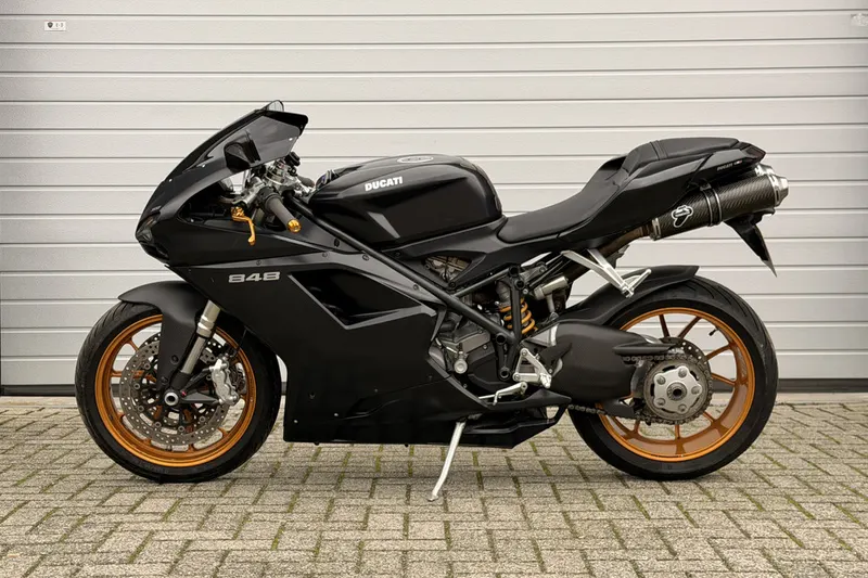 Ducati 848 (2010)