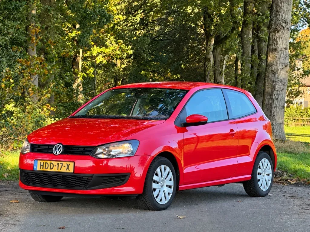 Volkswagen Polo (2011) — foto 1