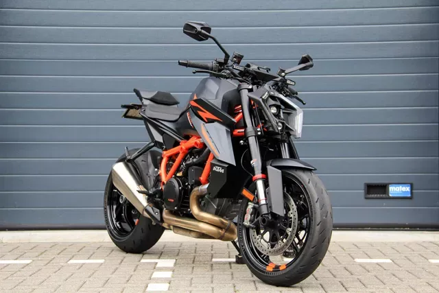 KTM 1390 Super Duke R (2024) — foto 1