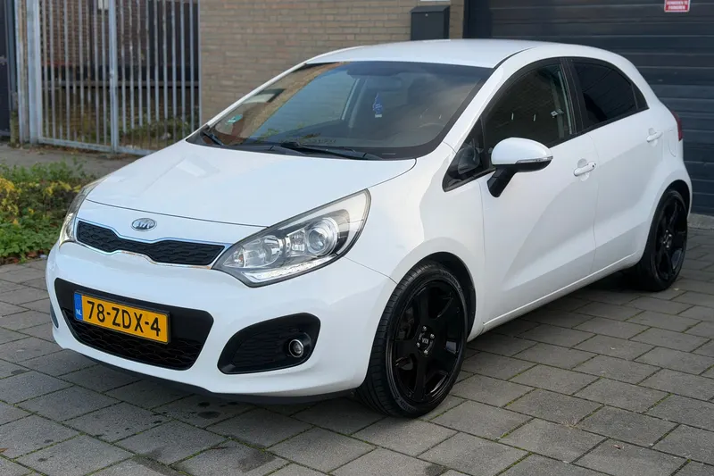 Kia Rio (2012)