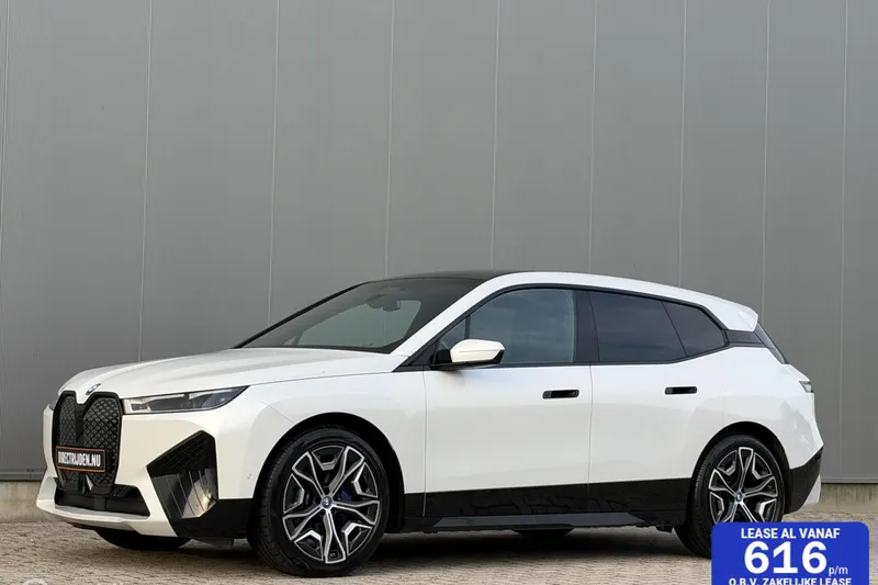BMW iX (2022)