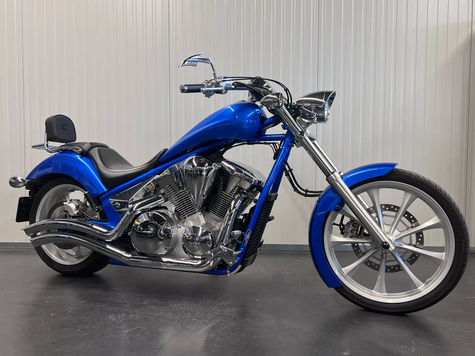 Honda VT 1300 CX (2014) — foto 1
