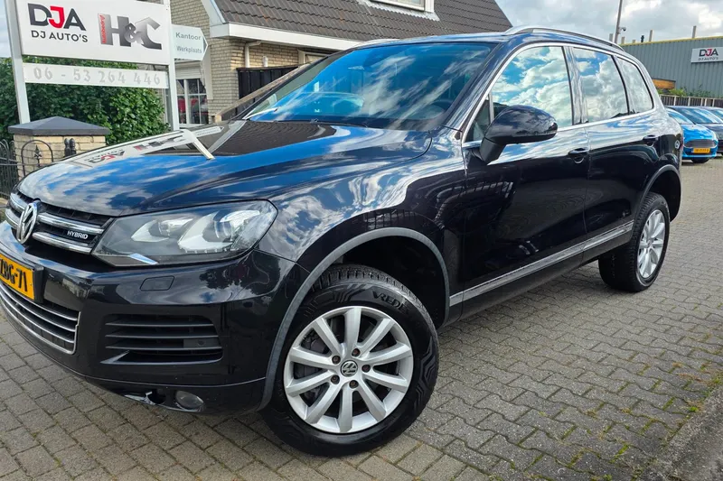 Volkswagen Touareg (2012)