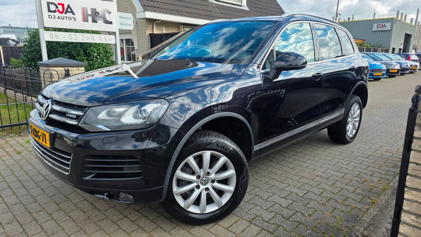 Volkswagen Touareg (2012) — foto 1