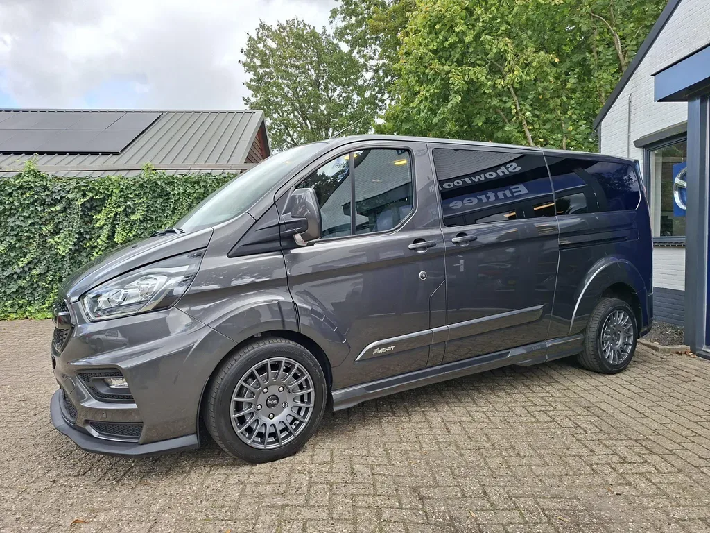 Ford Transit Custom (2023) — foto 1