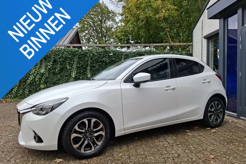 Mazda 2 (2015)