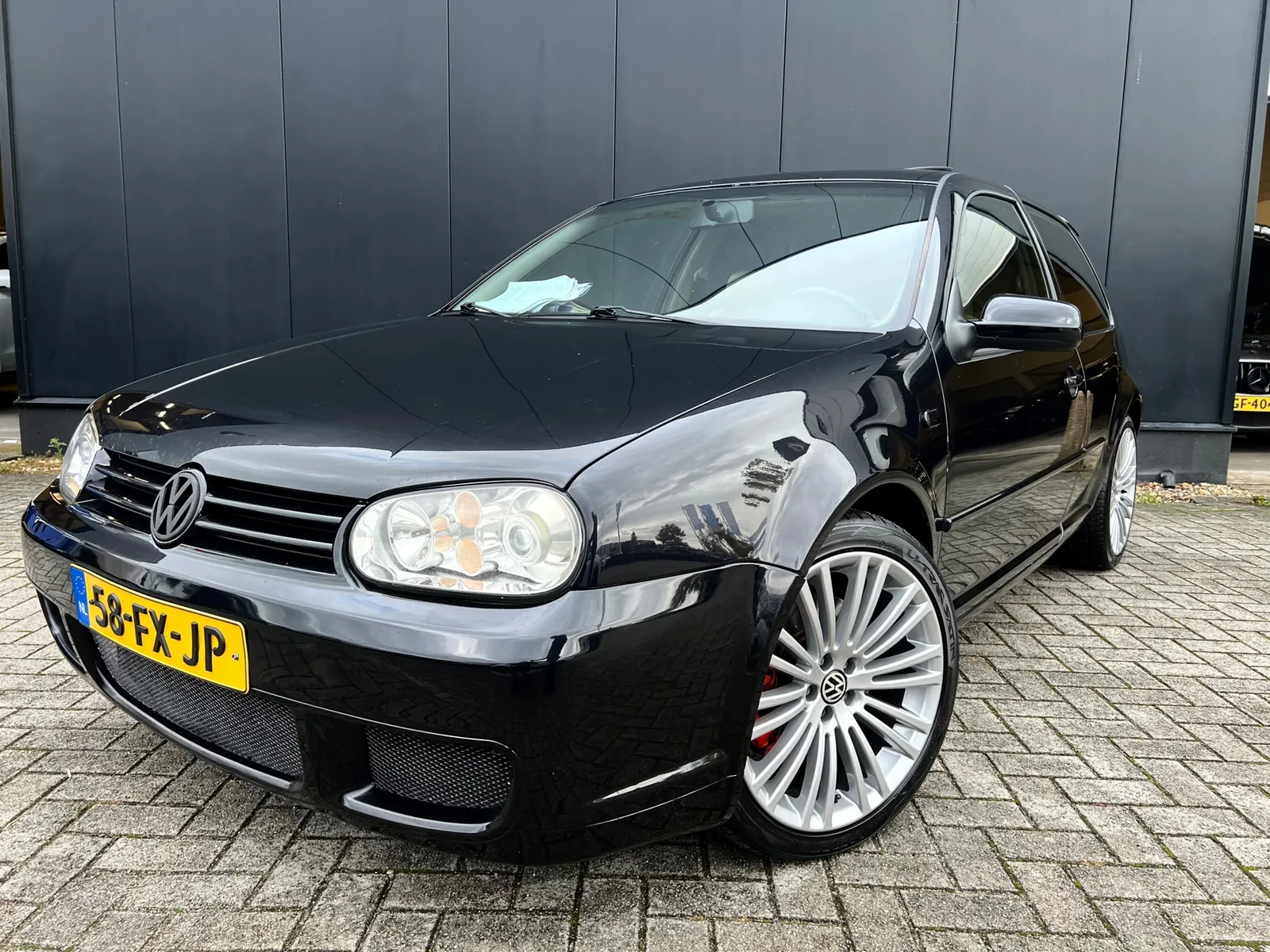 Volkswagen Golf (2000) — foto 1