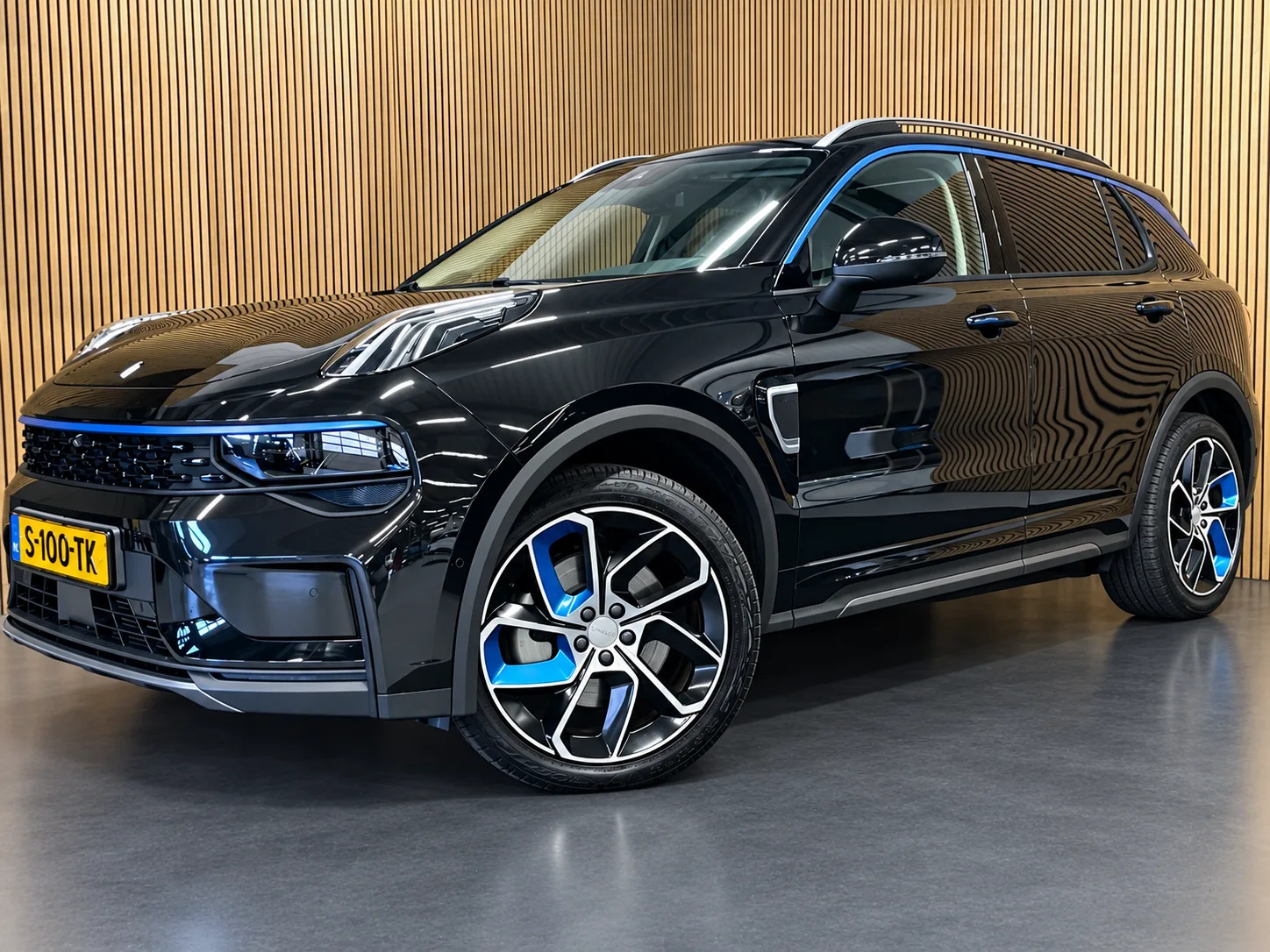 Lynk & Co 01 (2023) — foto 1