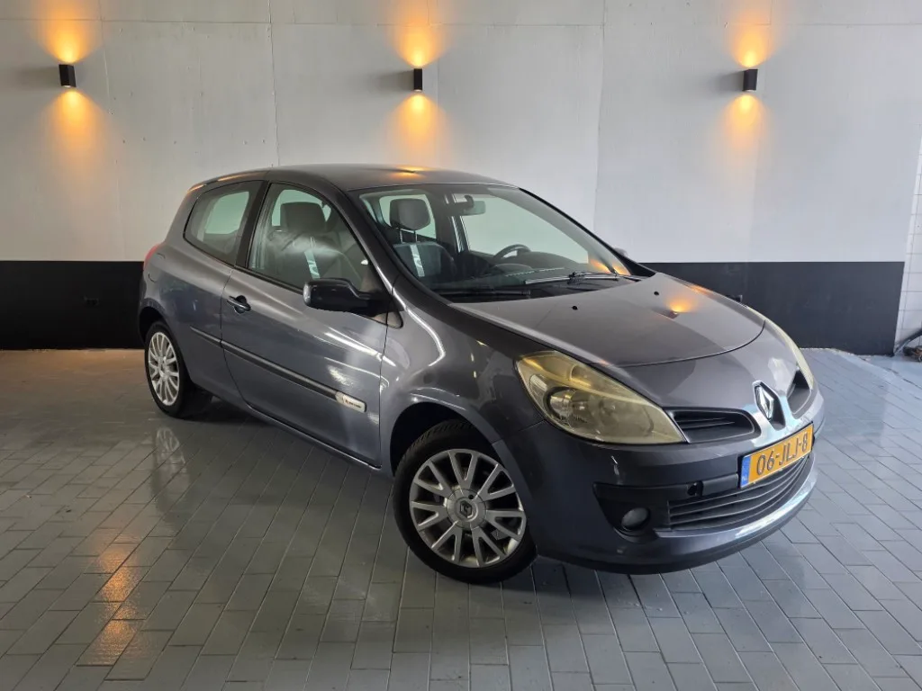Renault Clio (2009) — foto 1