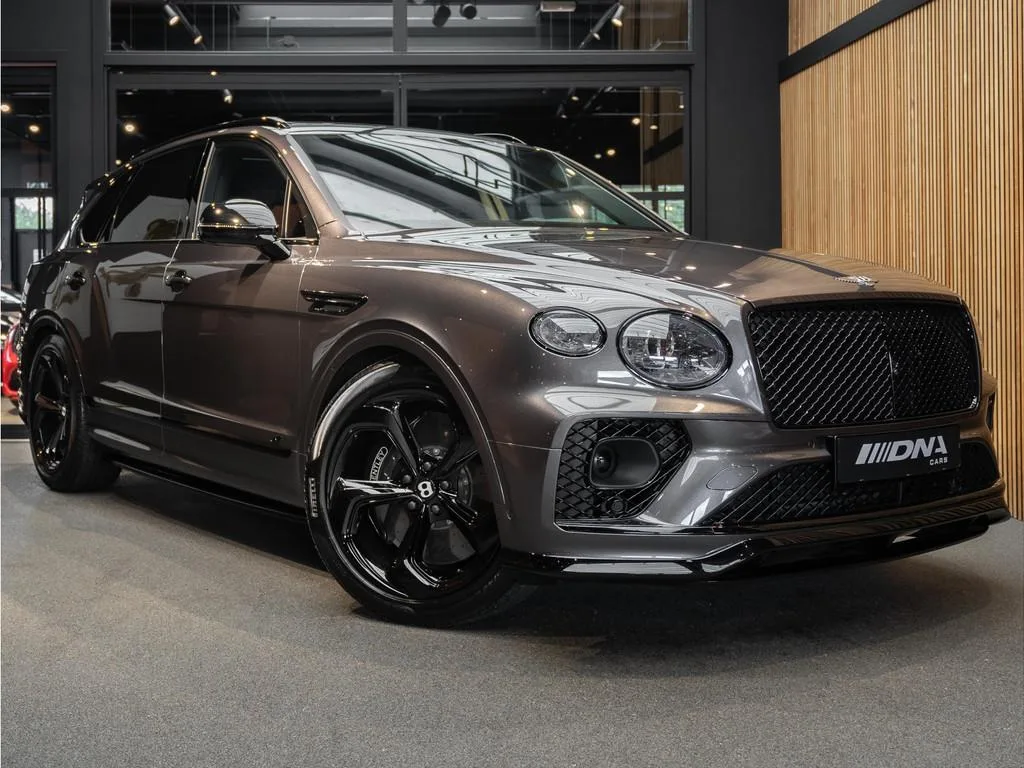 Bentley Bentayga (2022) — foto 1
