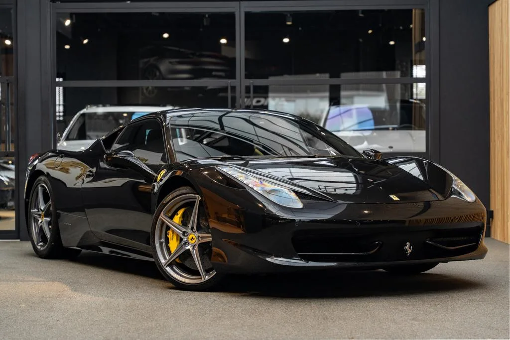 Ferrari 458 (2011) — foto 1