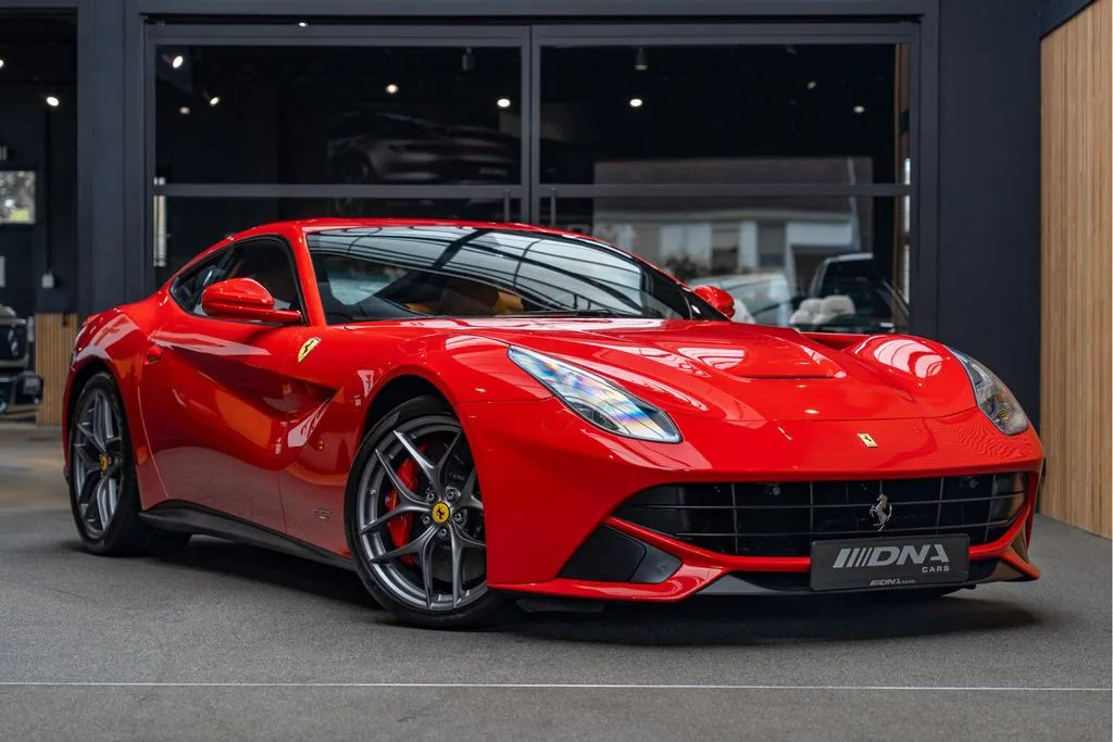 Ferrari F12berlinetta (2015) — foto 1