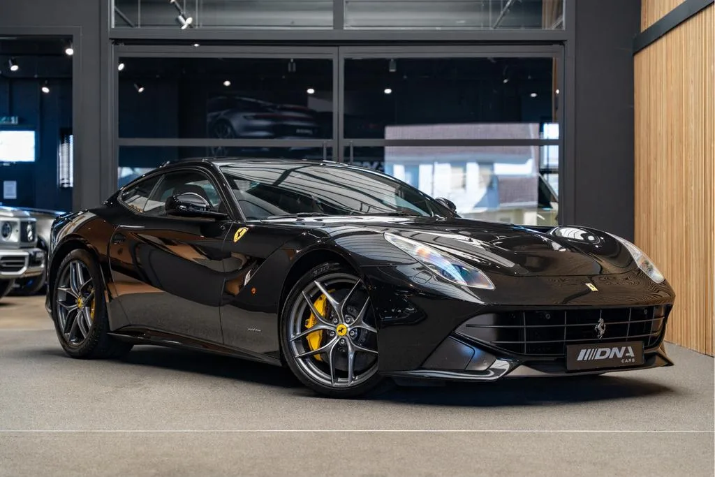 Ferrari F12berlinetta (2013) — foto 1