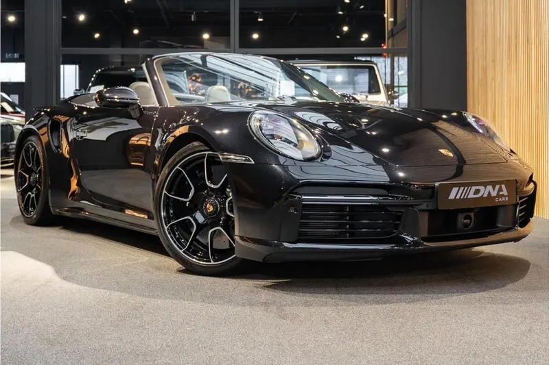 Porsche 911 (2020)