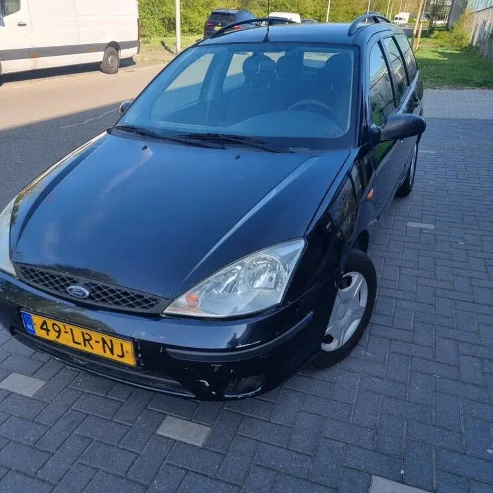 Ford Focus (2003) — foto 1