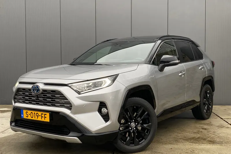 Toyota RAV4 (2022)