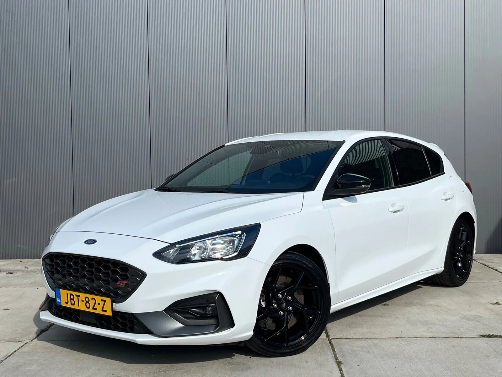 Ford Focus (2021) — foto 1