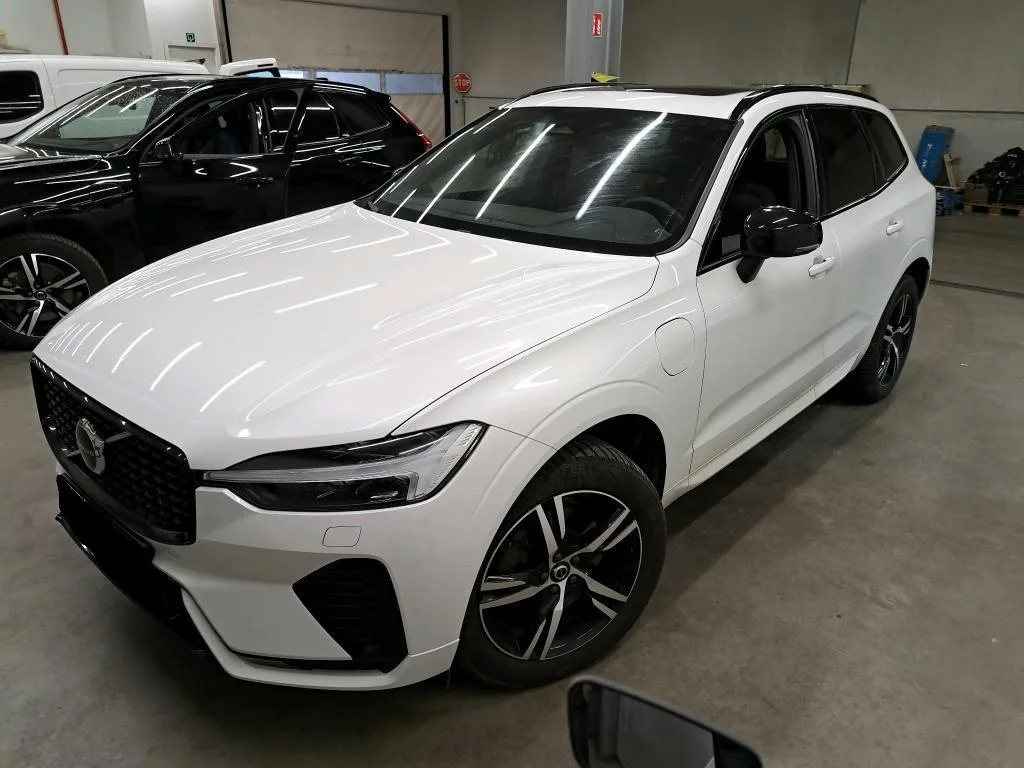 Volvo XC60 (2022) — foto 1