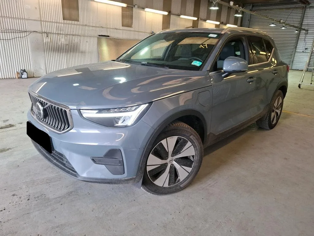 Volvo XC40 (2023) — foto 1