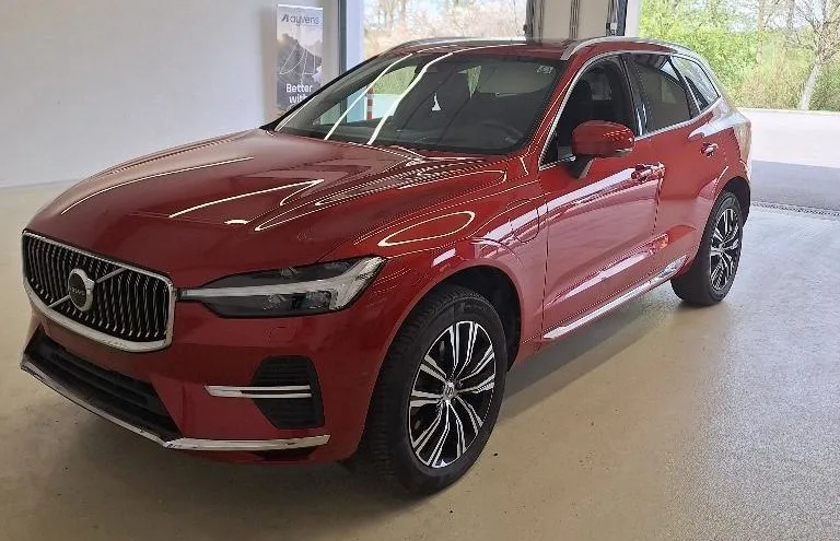 Volvo XC60 (2022) — foto 1