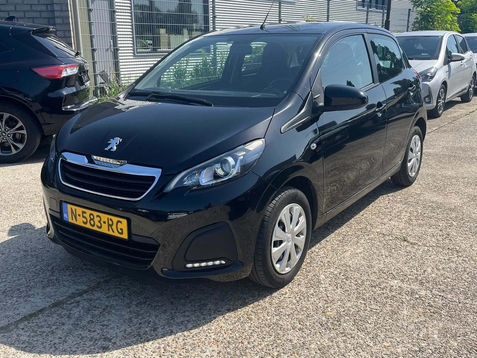 Peugeot 108 (2022) — foto 1