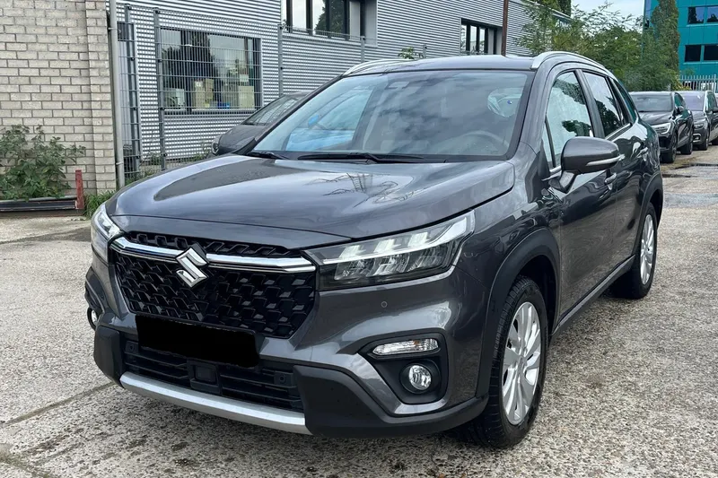 Suzuki S-Cross (2024)