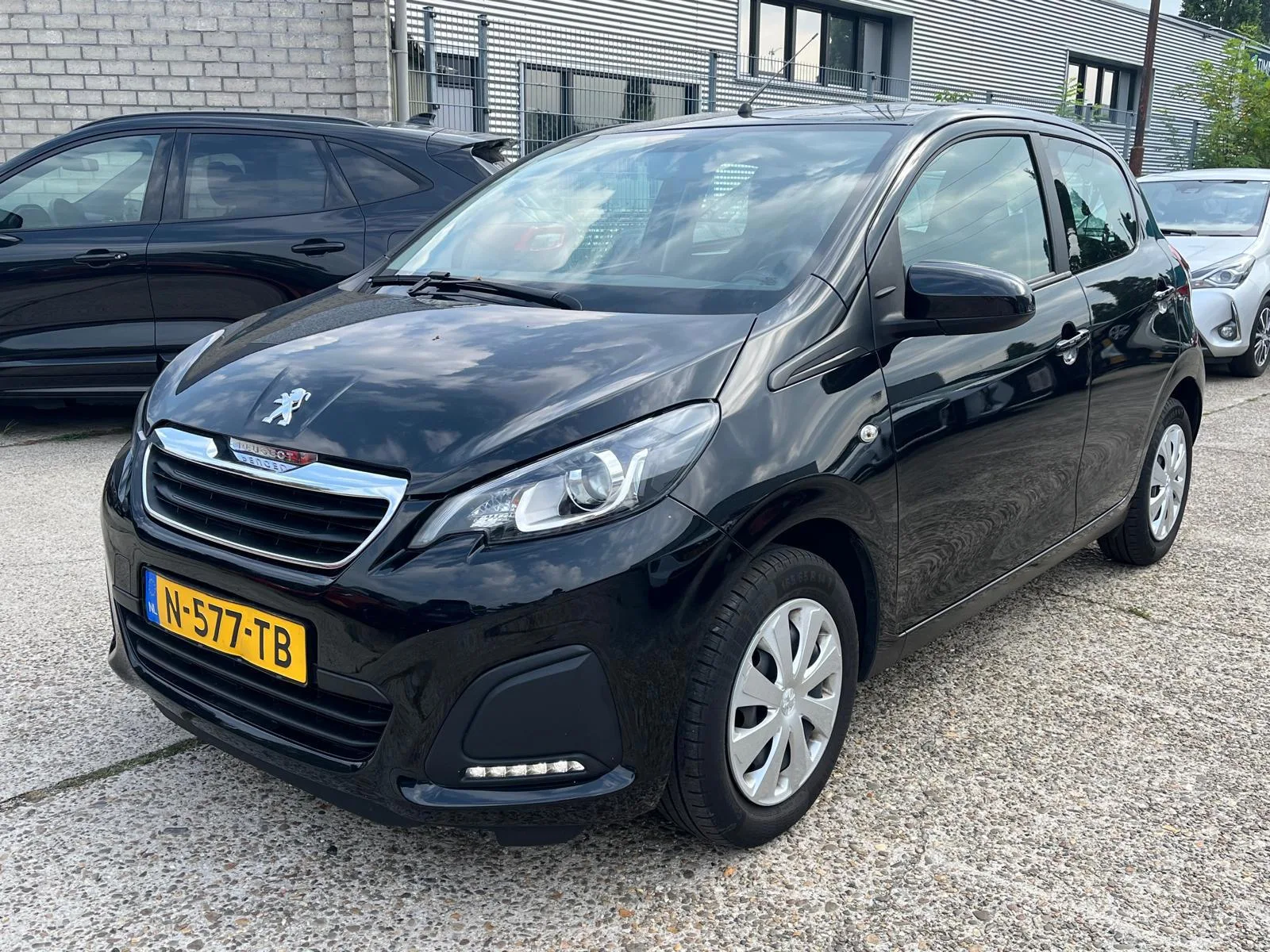 Peugeot 108 (2022) — foto 1