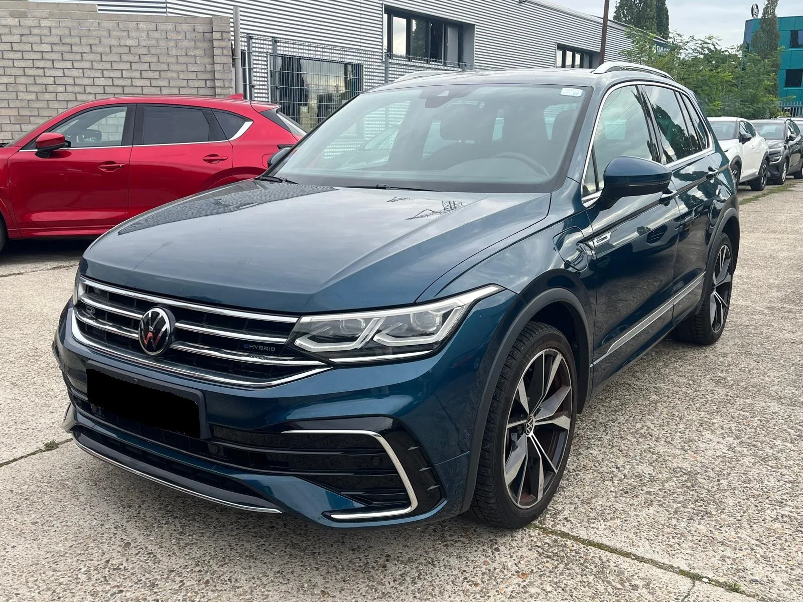 Volkswagen Tiguan (2022) — foto 1