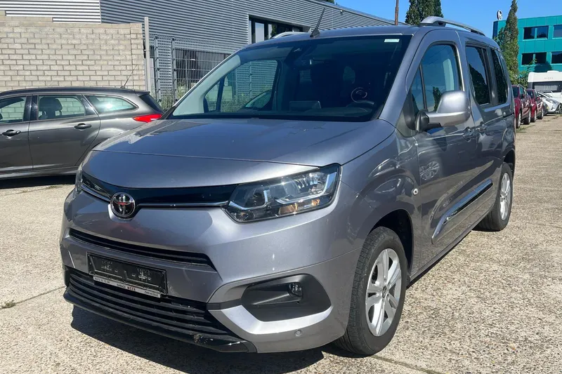 Toyota ProAce City Verso (2022)