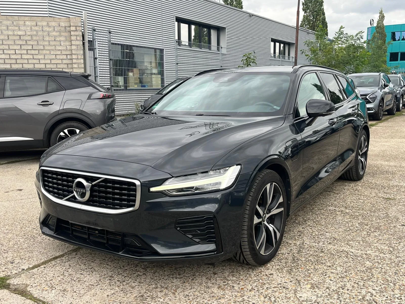 Volvo V60 (2020) — foto 1