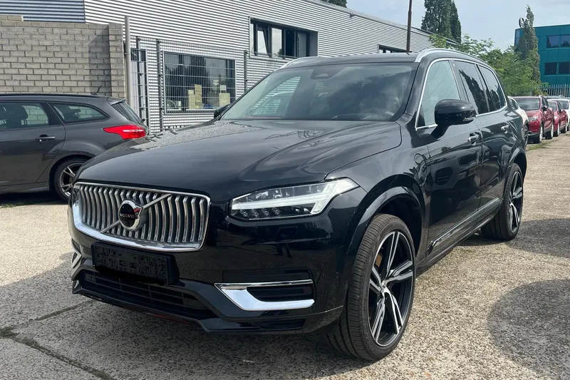 Volvo XC90 (2023)
