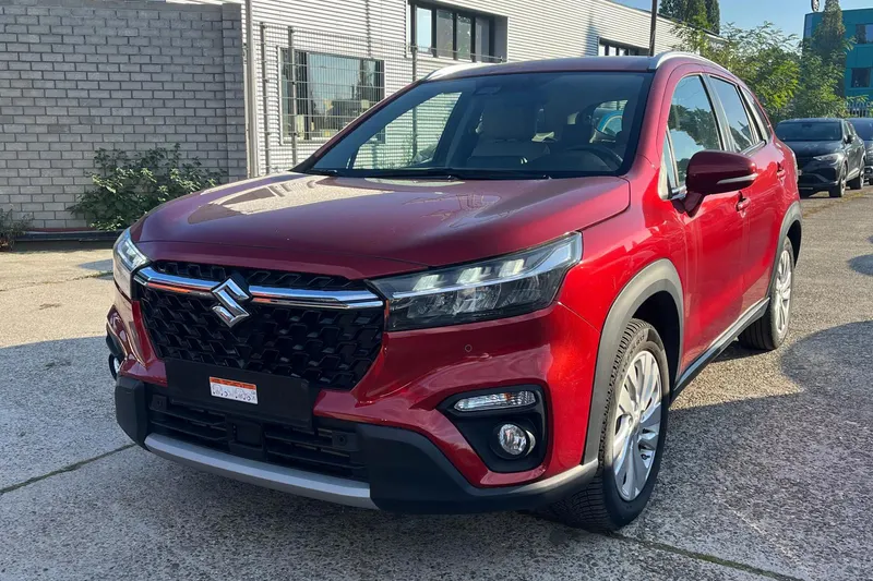 Suzuki S-Cross (2024)