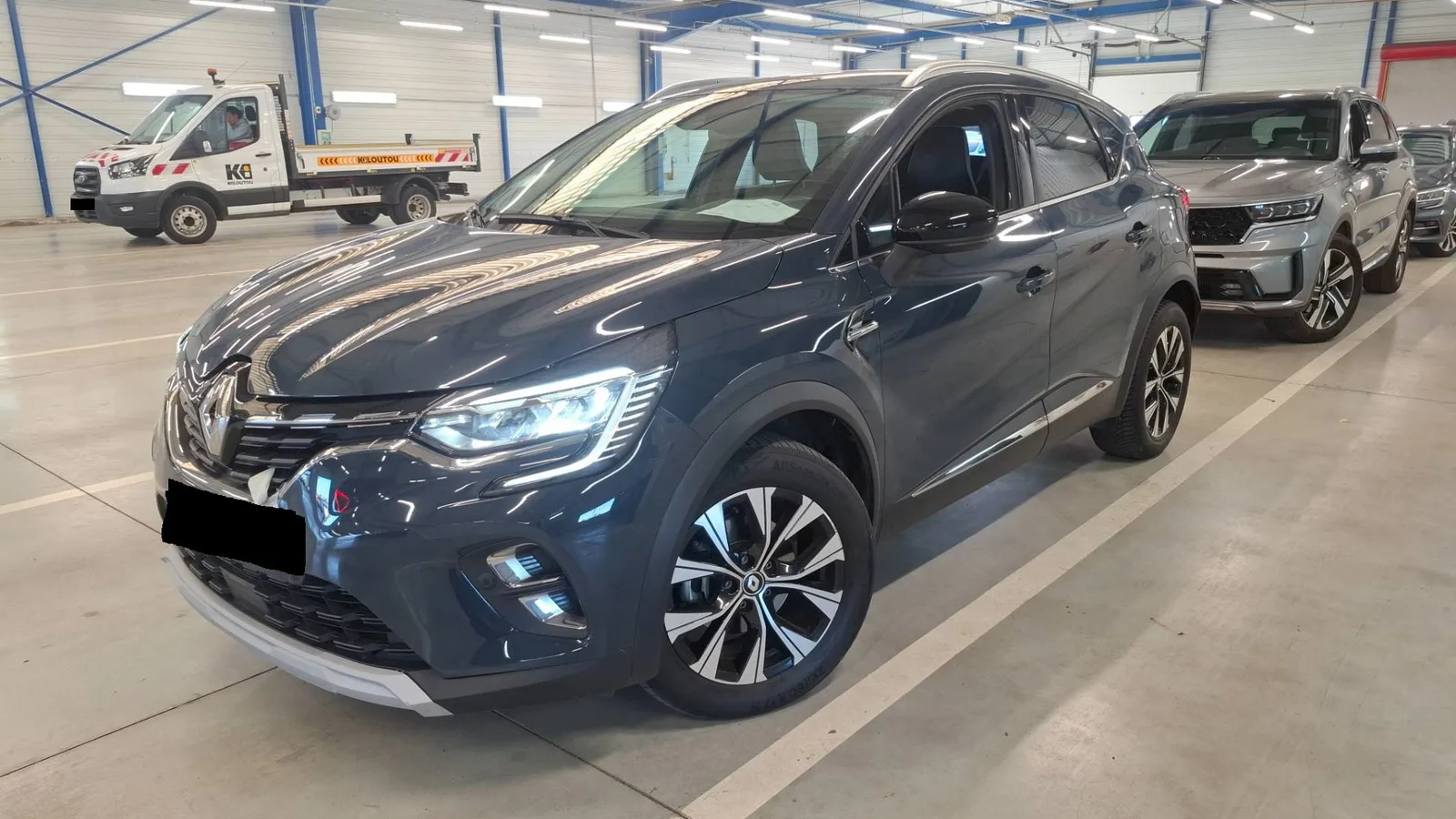Renault Captur (2023) — foto 1