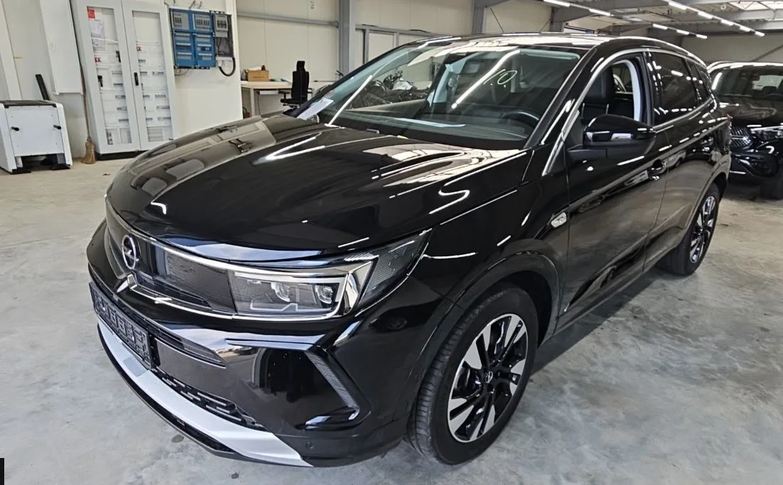 Opel Grandland (2023) — foto 1