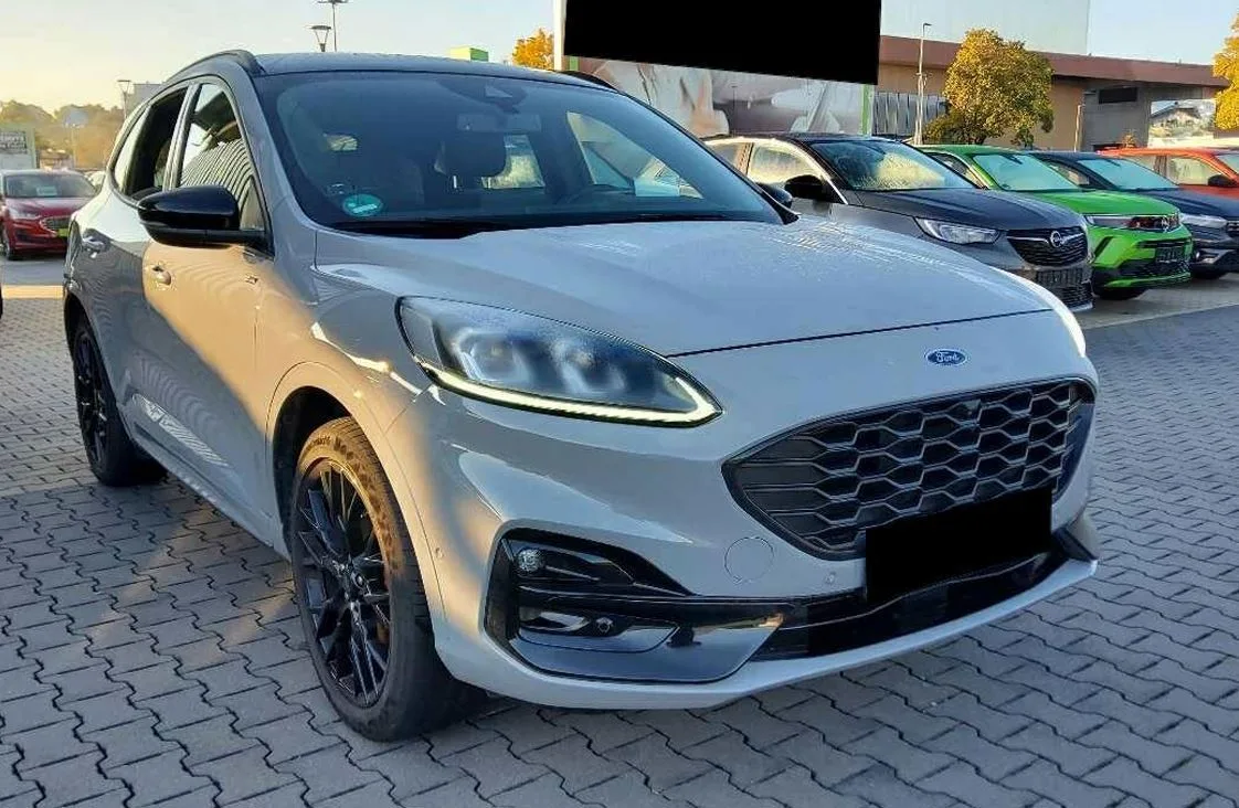 Ford Kuga (2023) — foto 1