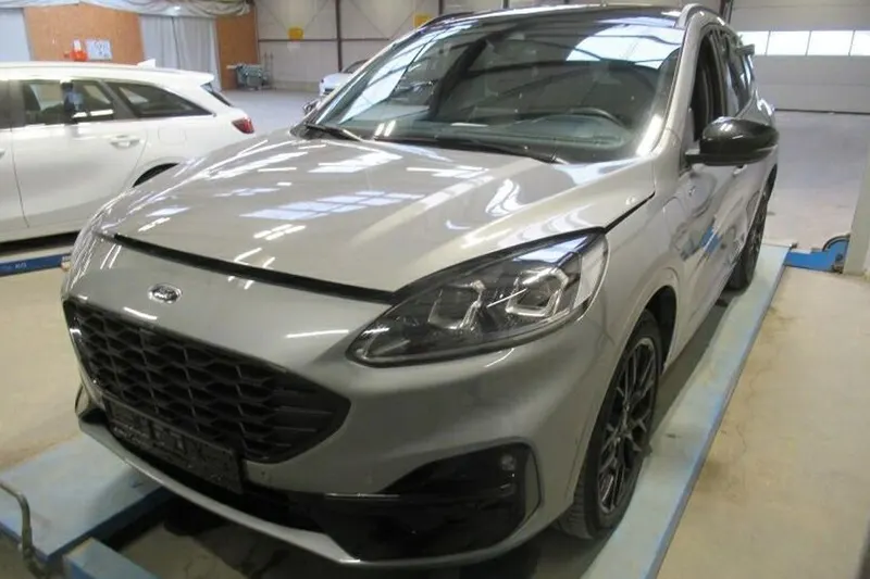 Ford Kuga (2023)