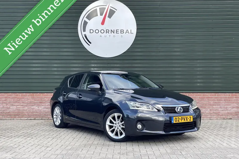 Lexus CT (2011)
