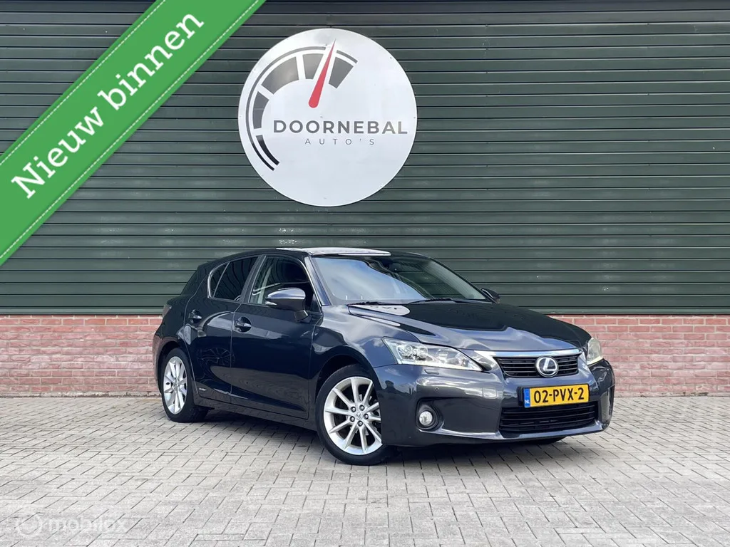 Lexus CT (2011) — foto 1