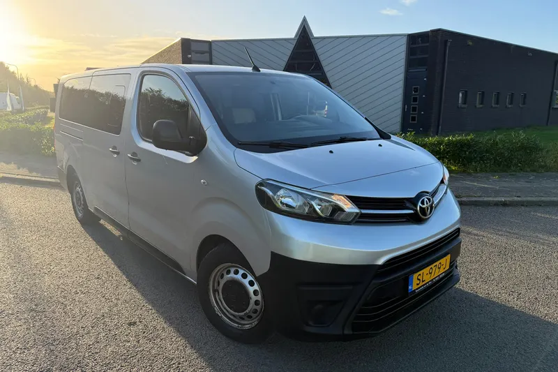 Toyota ProAce Shuttle (2018)