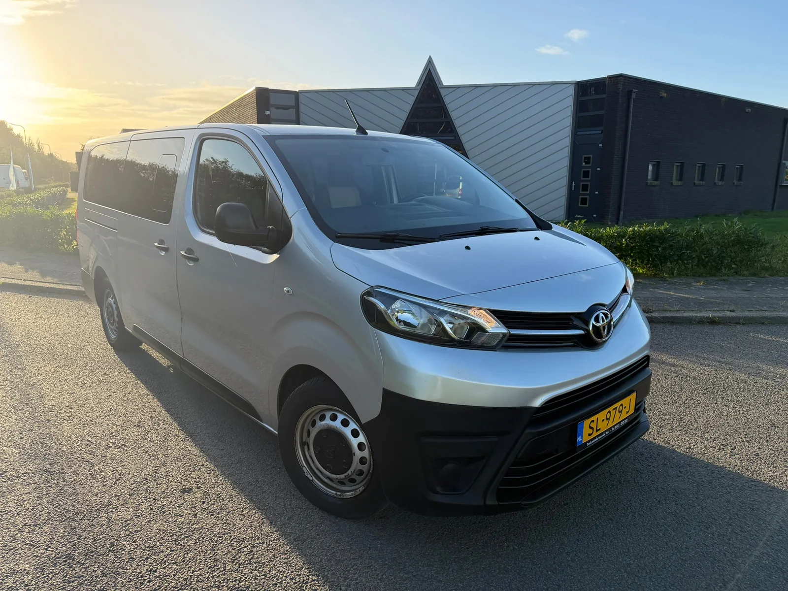 Toyota ProAce Shuttle (2018) — foto 1