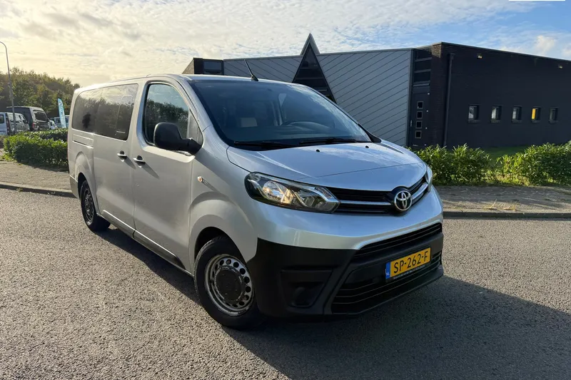 Toyota ProAce Shuttle (2018)