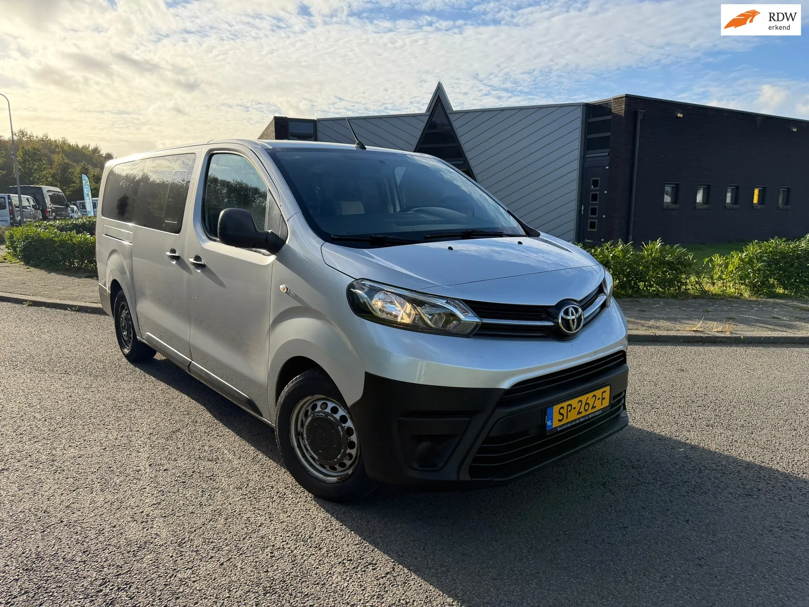 Toyota ProAce Shuttle (2018) — foto 1