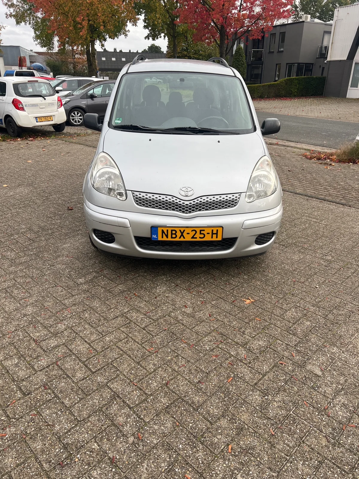 Toyota Yaris Verso (2005) — foto 1